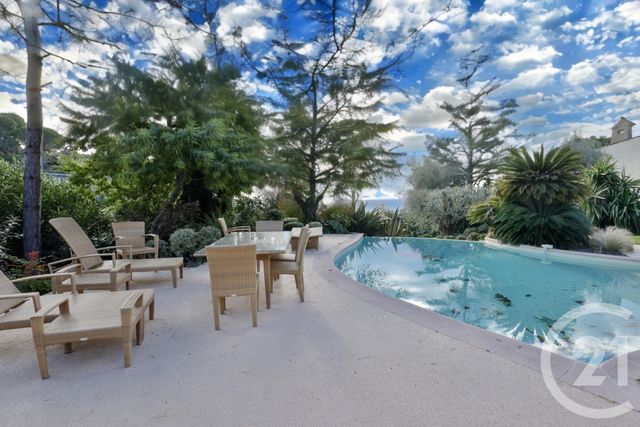 Maison à vendre - 7 pièces - 243,06 m2 - Villefranche Sur Mer - 06 - PROVENCE-ALPES-COTE-D-AZUR