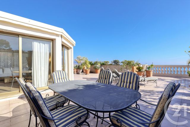 Appartement F7 à vendre - 7 pièces - 144 m2 - Cap D Ail - 06 - PROVENCE-ALPES-COTE-D-AZUR
