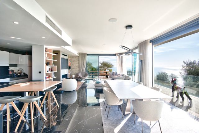 Maison &agrave; vendre - 6 pi&egrave;ces - 272 m2 - Eze - 06 - PROVENCE-ALPES-COTE-D-AZUR