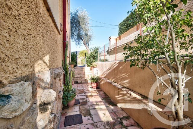 Appartement Atelier d'artiste &agrave; vendre - 3 pi&egrave;ces - 81,76 m2 - St Jean Cap Ferrat - 06 - PROVENCE-ALPES-COTE-D-AZUR