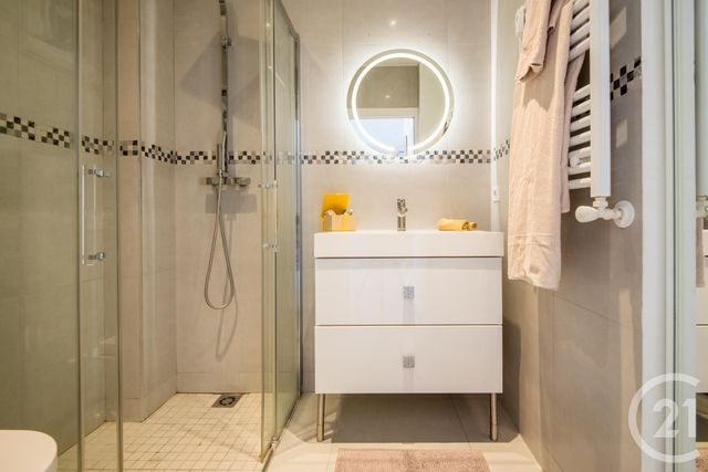 Appartement &agrave; vendre - 3 pi&egrave;ces - 69,37 m2 - Nice - 06 - PROVENCE-ALPES-COTE-D-AZUR
