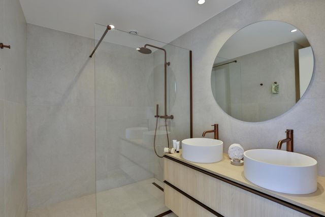 Appartement F3 à vendre - 3 pièces - 97 m2 - Villefranche Sur Mer - 06 - PROVENCE-ALPES-COTE-D-AZUR