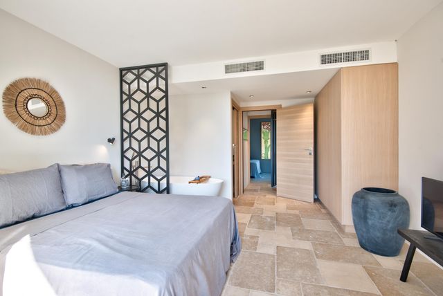 Appartement F3 à vendre - 4 pièces - 92 m2 - St Jean Cap Ferrat - 06 - PROVENCE-ALPES-COTE-D-AZUR