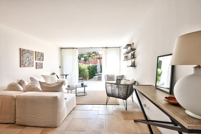 Appartement F3 à vendre - 4 pièces - 92 m2 - St Jean Cap Ferrat - 06 - PROVENCE-ALPES-COTE-D-AZUR