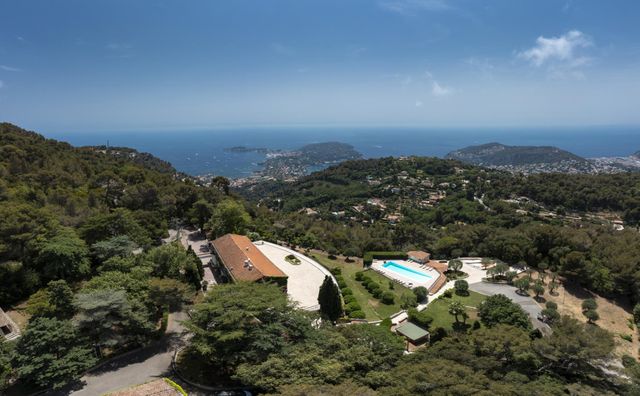Maison à vendre - 25 pièces - 1612 m2 - Villefranche Sur Mer - 06 - PROVENCE-ALPES-COTE-D-AZUR