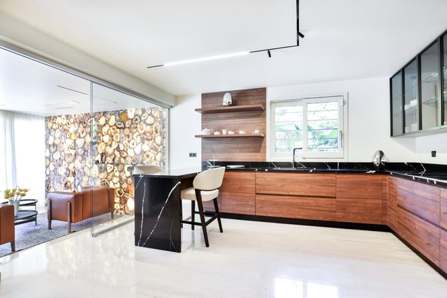 Maison à vendre - 7 pièces - 413 m2 - St Jean Cap Ferrat - 06 - PROVENCE-ALPES-COTE-D-AZUR