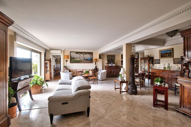 Appartement F3 &agrave; vendre - 3 pi&egrave;ces - 127,05 m2 - Nice - 06 - PROVENCE-ALPES-COTE-D-AZUR