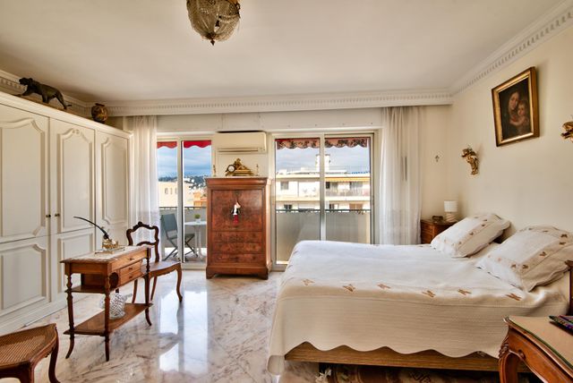 Appartement F3 &agrave; vendre - 3 pi&egrave;ces - 127,05 m2 - Nice - 06 - PROVENCE-ALPES-COTE-D-AZUR