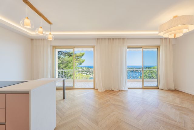 Appartement F3 à vendre VILLEFRANCHE SUR MER