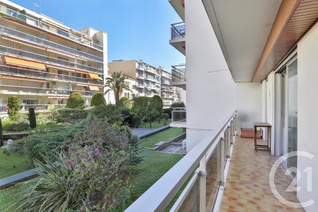 Appartement F2 à vendre - 2 pièces - 43,05 m2 - Nice - 06 - PROVENCE-ALPES-COTE-D-AZUR