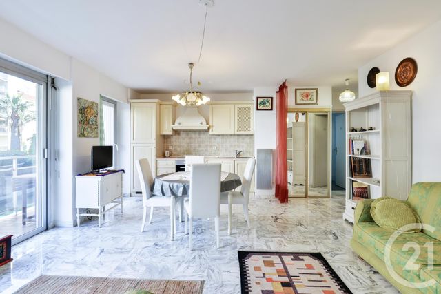 Appartement F2 à vendre - 2 pièces - 43,05 m2 - Nice - 06 - PROVENCE-ALPES-COTE-D-AZUR