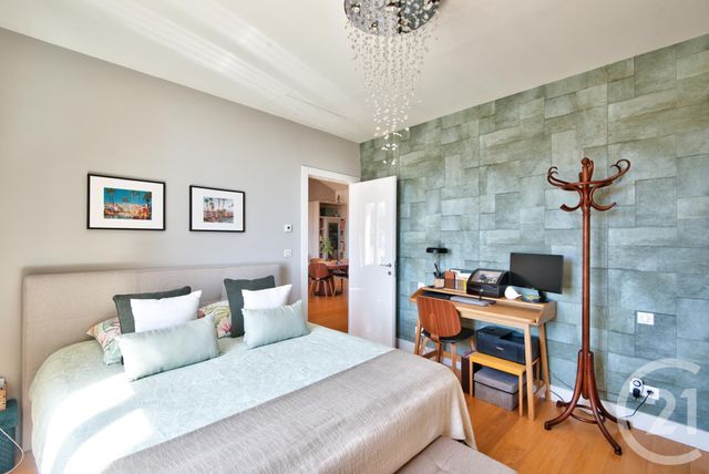 Afficher la photo en grand Appartement F3 à vendre - 3 pièces - 88,66 m2 - Villefranche Sur Mer - 06 - PROVENCE-ALPES-COTE-D-AZUR