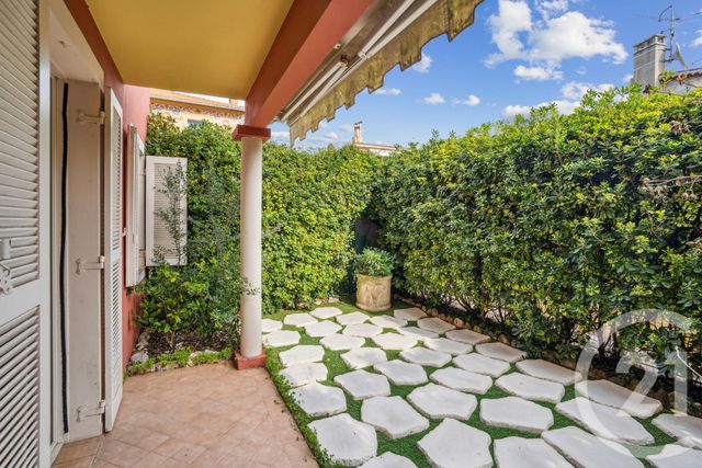 Appartement F3 à vendre - 3 pièces - 60,88 m2 - St Jean Cap Ferrat - 06 - PROVENCE-ALPES-COTE-D-AZUR