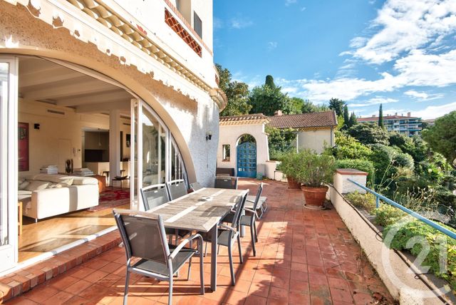 Appartement F4 à vendre - 4 pièces - 111 m2 - Villefranche Sur Mer - 06 - PROVENCE-ALPES-COTE-D-AZUR