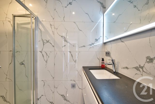 Appartement F3 à vendre - 3 pièces - 50 m2 - Villefranche Sur Mer - 06 - PROVENCE-ALPES-COTE-D-AZUR