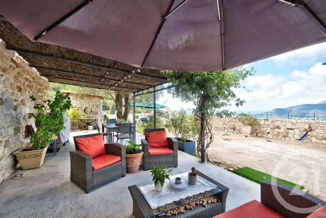 Afficher la photo en grand Maison à vendre - 4 pièces - 175 m2 - Castellar - 06 - PROVENCE-ALPES-COTE-D-AZUR