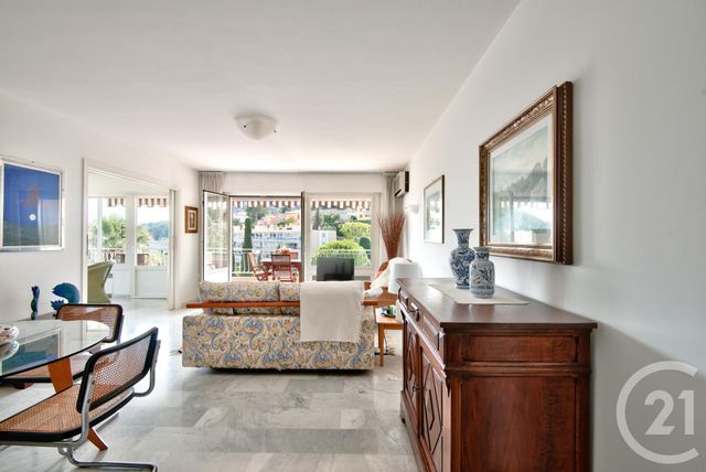 Afficher la photo en grand Appartement F3 à vendre - 3 pièces - 75 m2 - Villefranche Sur Mer - 06 - PROVENCE-ALPES-COTE-D-AZUR