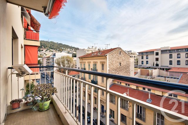 Appartement F3 à vendre - 3 pièces - 70 m2 - Nice - 06 - PROVENCE-ALPES-COTE-D-AZUR
