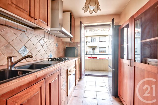 Appartement F3 à vendre - 3 pièces - 70 m2 - Nice - 06 - PROVENCE-ALPES-COTE-D-AZUR