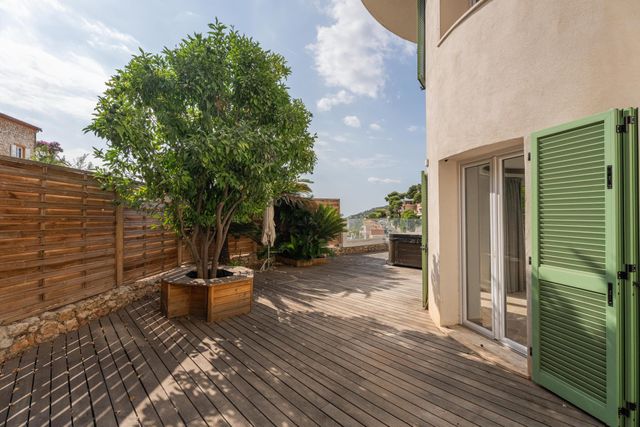 Maison &agrave; vendre - 5 pi&egrave;ces - 200 m2 - Villefranche Sur Mer - 06 - PROVENCE-ALPES-COTE-D-AZUR