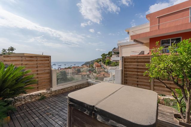 Maison &agrave; vendre - 5 pi&egrave;ces - 200 m2 - Villefranche Sur Mer - 06 - PROVENCE-ALPES-COTE-D-AZUR