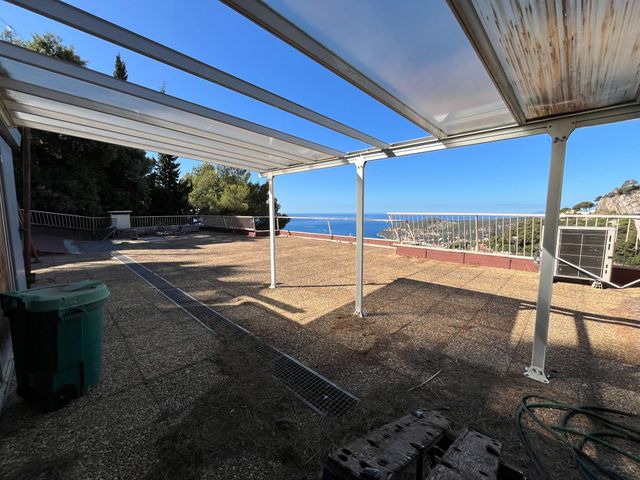 Maison &agrave; vendre - 7 pi&egrave;ces - 243 m2 - Villefranche Sur Mer - 06 - PROVENCE-ALPES-COTE-D-AZUR