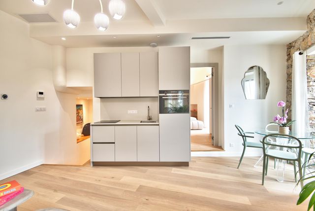 Appartement F3 à vendre - 3 pièces - 65 m2 - Villefranche Sur Mer - 06 - PROVENCE-ALPES-COTE-D-AZUR