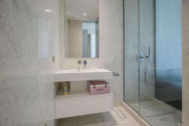 Maison &agrave; vendre - 5 pi&egrave;ces - 256 m2 - Roquefort Les Pins - 06 - PROVENCE-ALPES-COTE-D-AZUR