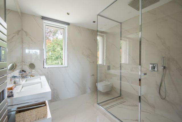 Maison &agrave; vendre - 5 pi&egrave;ces - 256 m2 - Roquefort Les Pins - 06 - PROVENCE-ALPES-COTE-D-AZUR
