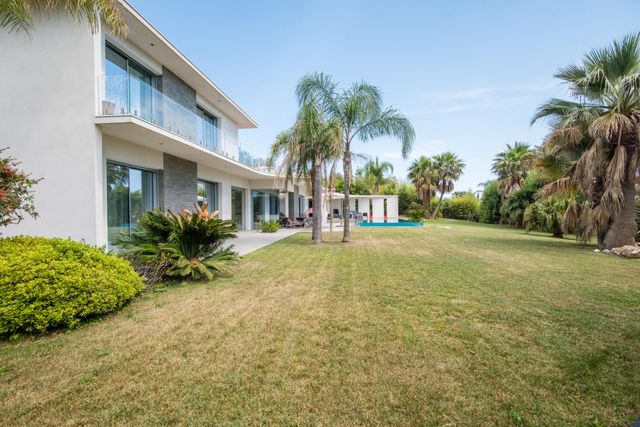 Maison &agrave; vendre - 5 pi&egrave;ces - 256 m2 - Roquefort Les Pins - 06 - PROVENCE-ALPES-COTE-D-AZUR