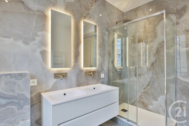 Appartement F5 à vendre - 5 pièces - 135 m2 - Nice - 06 - PROVENCE-ALPES-COTE-D-AZUR