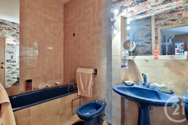 Maison à vendre - 6 pièces - 256,22 m2 - St Laurent Du Var - 06 - PROVENCE-ALPES-COTE-D-AZUR