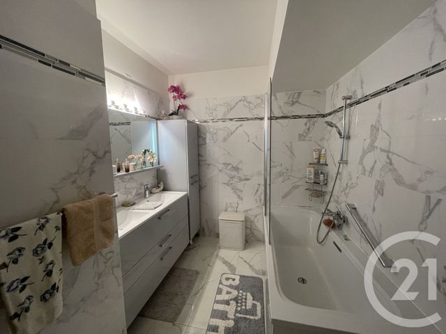 Appartement F4 à vendre - 5 pièces - 117,55 m2 - Nice - 06 - PROVENCE-ALPES-COTE-D-AZUR