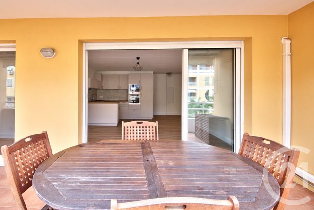 Afficher la photo en grand Appartement F3 à vendre - 3 pièces - 72,76 m2 - Nice - 06 - PROVENCE-ALPES-COTE-D-AZUR