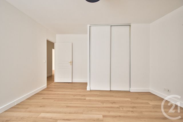 Afficher la photo en grand Appartement F3 à vendre - 3 pièces - 72,76 m2 - Nice - 06 - PROVENCE-ALPES-COTE-D-AZUR