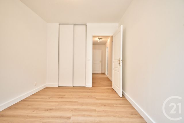 Afficher la photo en grand Appartement F3 à vendre - 3 pièces - 72,76 m2 - Nice - 06 - PROVENCE-ALPES-COTE-D-AZUR