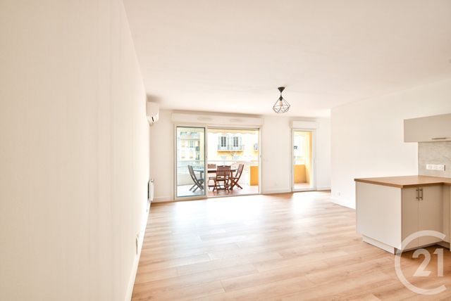 Afficher la photo en grand Appartement F3 à vendre - 3 pièces - 72,76 m2 - Nice - 06 - PROVENCE-ALPES-COTE-D-AZUR
