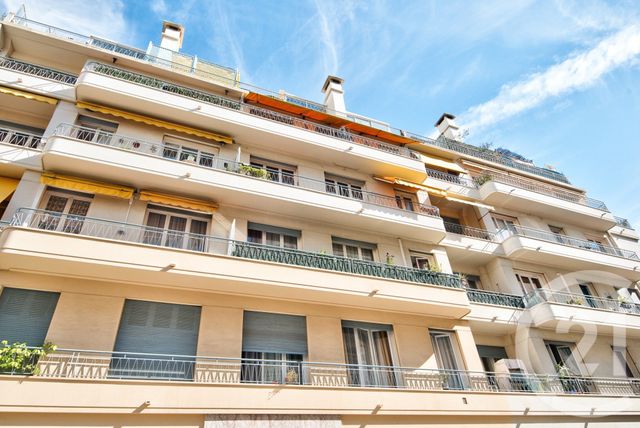 Appartement F3 à vendre - 3 pièces - 84,53 m2 - Nice - 06 - PROVENCE-ALPES-COTE-D-AZUR