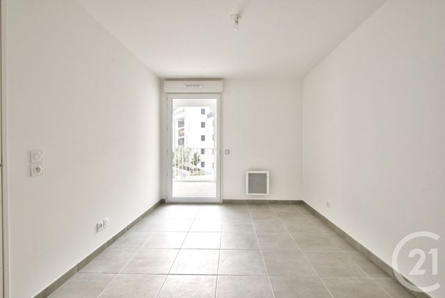 Afficher la photo en grand Appartement F2 à vendre - 2 pièces - 41 m2 - Nice - 06 - PROVENCE-ALPES-COTE-D-AZUR