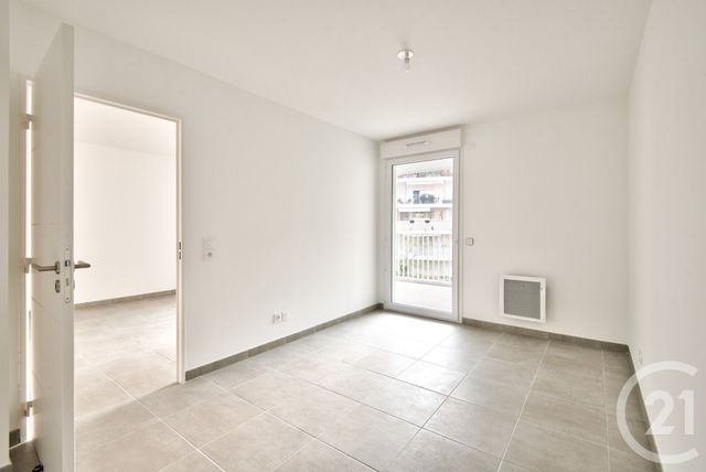 Afficher la photo en grand Appartement F2 à vendre - 2 pièces - 41 m2 - Nice - 06 - PROVENCE-ALPES-COTE-D-AZUR