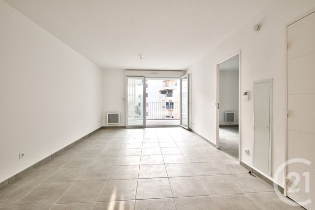 Afficher la photo en grand Appartement F2 à vendre - 2 pièces - 41 m2 - Nice - 06 - PROVENCE-ALPES-COTE-D-AZUR