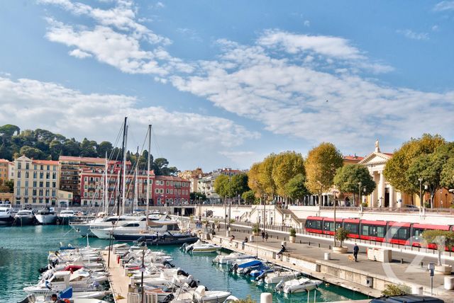 Afficher la photo en grand Appartement T2 à vendre - 2 pièces - 42 m2 - Nice - 06 - PROVENCE-ALPES-COTE-D-AZUR