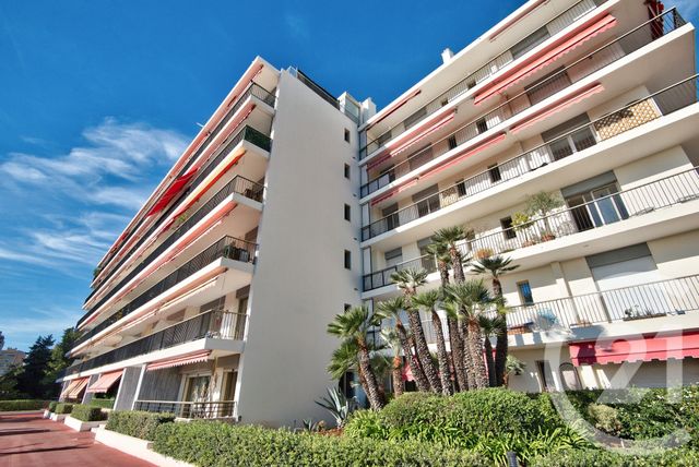 Appartement F3 à vendre - 3 pièces - 65,38 m2 - Nice - 06 - PROVENCE-ALPES-COTE-D-AZUR