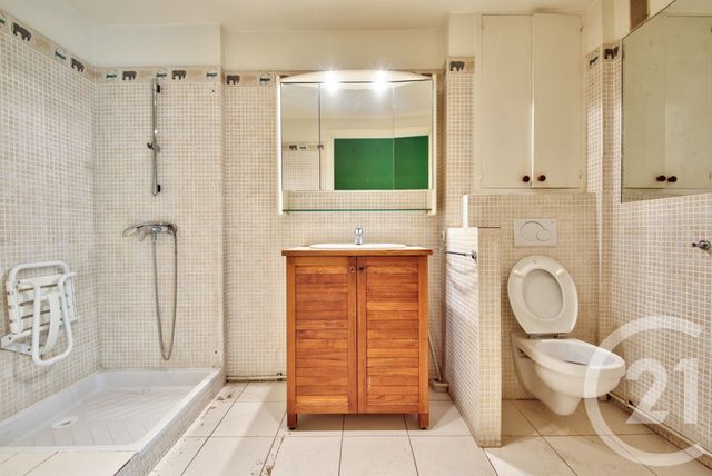 Appartement F3 à vendre - 3 pièces - 65,38 m2 - Nice - 06 - PROVENCE-ALPES-COTE-D-AZUR