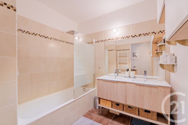 Appartement F3 &agrave; vendre - 3 pi&egrave;ces - 66,76 m2 - Nice - 06 - PROVENCE-ALPES-COTE-D-AZUR