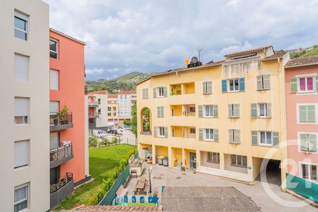 Appartement F2 &agrave; vendre - 2 pi&egrave;ces - 41,32 m2 - St Andre De La Roche - 06 - PROVENCE-ALPES-COTE-D-AZUR