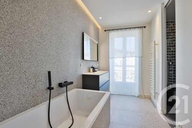 Appartement F4 &agrave; vendre - 4 pi&egrave;ces - 130 m2 - Nice - 06 - PROVENCE-ALPES-COTE-D-AZUR