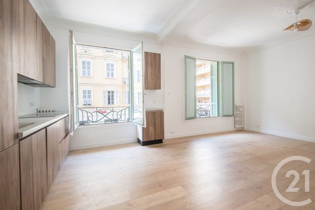 Appartement F4 &agrave; vendre - 4 pi&egrave;ces - 75,47 m2 - Nice - 06 - PROVENCE-ALPES-COTE-D-AZUR