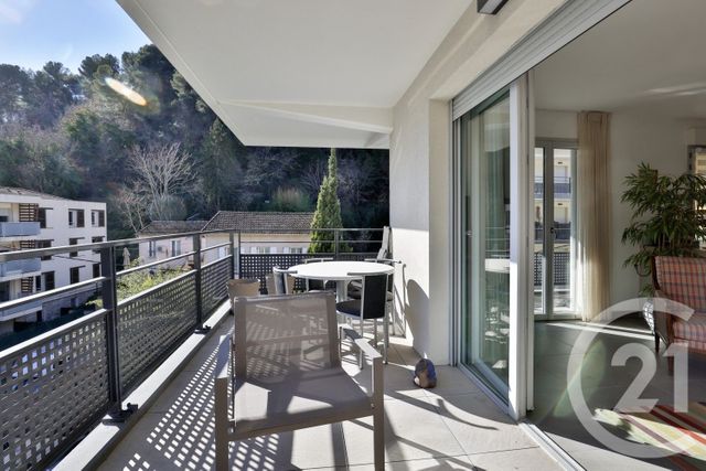 Appartement F3 à vendre - 3 pièces - 65,96 m2 - Nice - 06 - PROVENCE-ALPES-COTE-D-AZUR