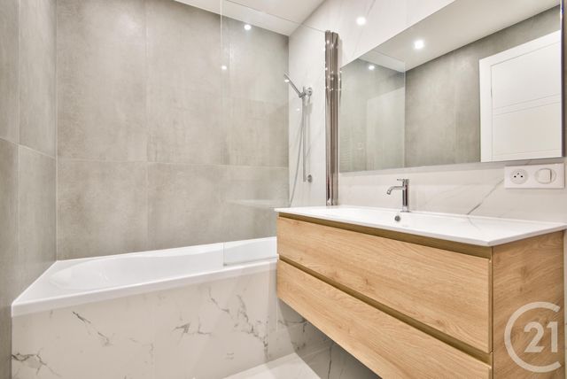 Appartement F3 à vendre - 3 pièces - 97,58 m2 - Beausoleil - 06 - PROVENCE-ALPES-COTE-D-AZUR